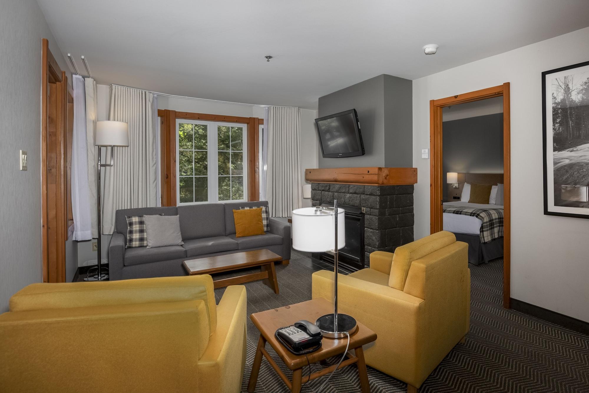 Hotel De La Montagne 3*