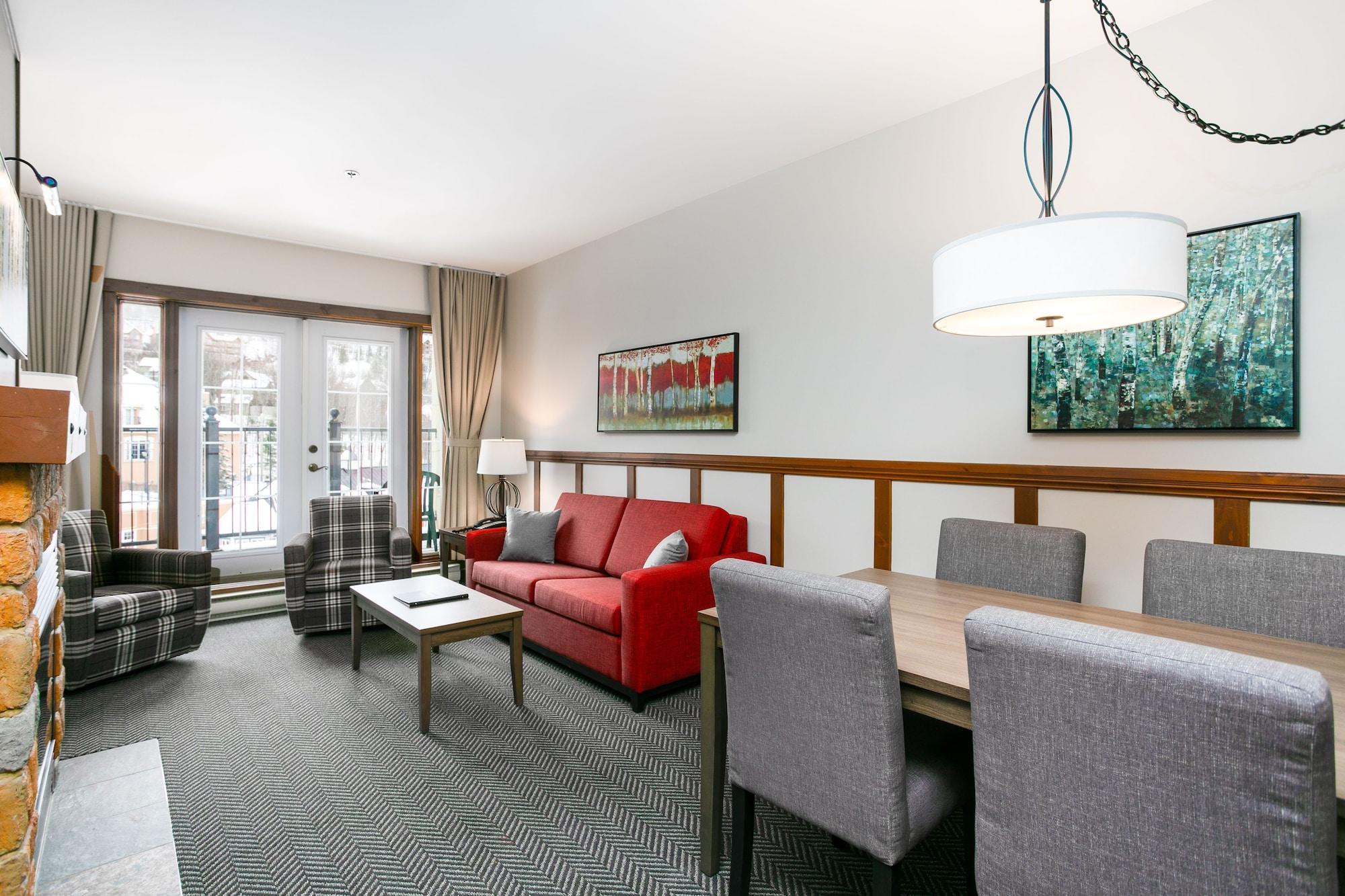 La Tour Des Voyageurs Les Tremblant Apartment