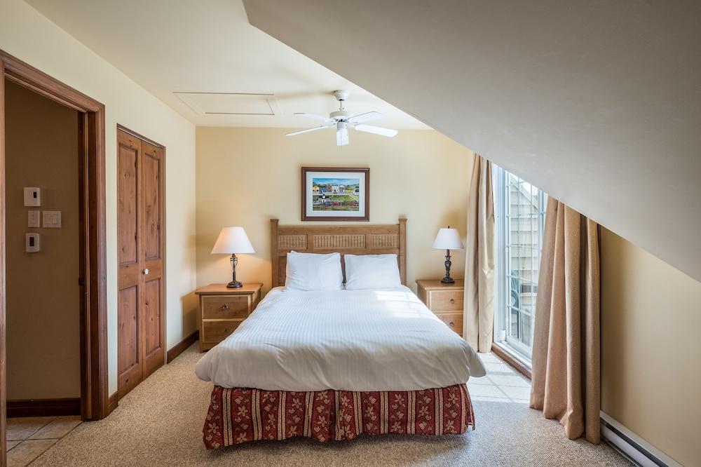 Cap Tremblant Mountain Hotel Mont-Tremblant