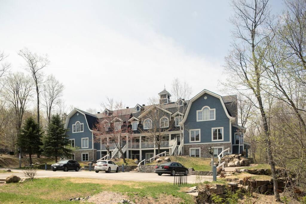3 Bedroom On Golf Le Geant, Access In The Mountain Apartment Mont-Tremblant