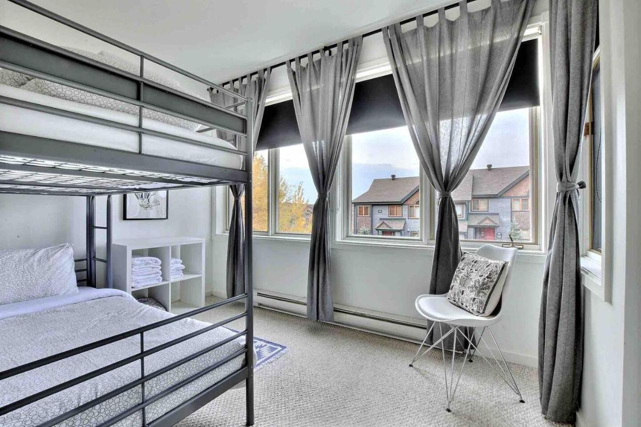 4 Storey Inout Mountain In Tremblant