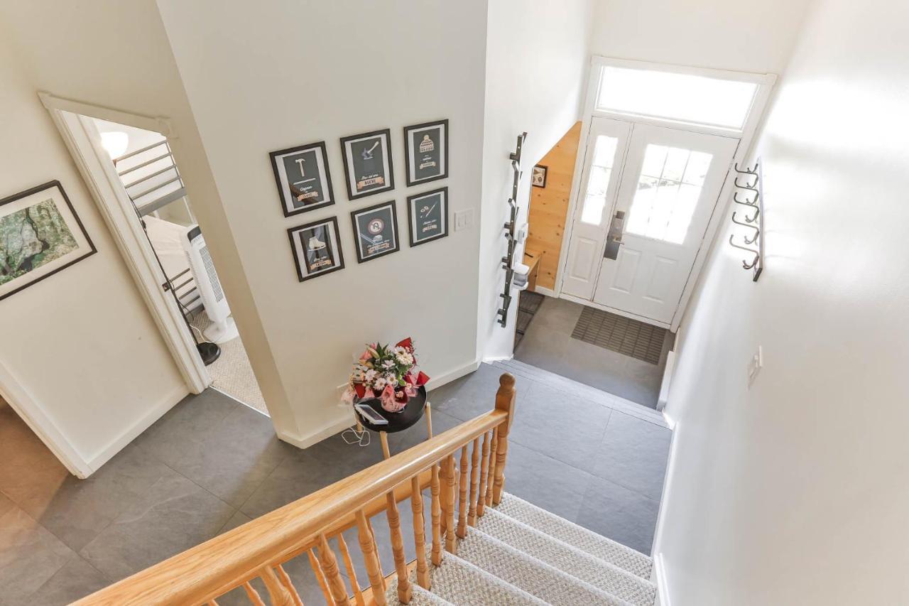 Holiday home 4 Storey Inout Mountain In Tremblant *