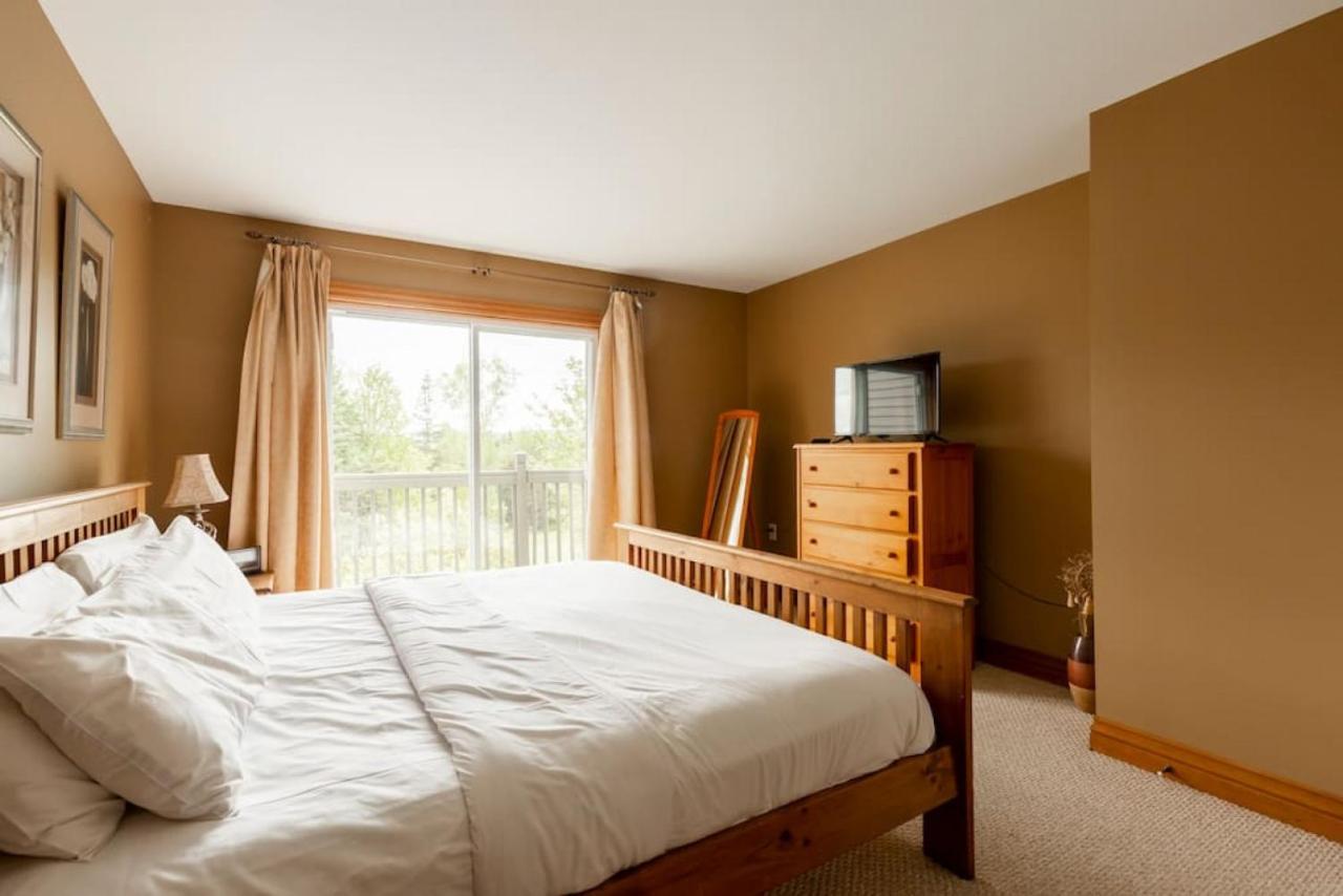 Serenity Peaks By Instantsuites-labete Golf Chalet Mont-Tremblant