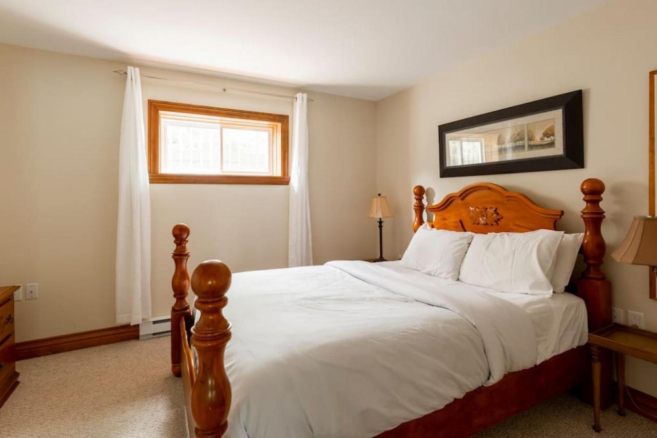 The Hideaway By Instantsuites Chalet