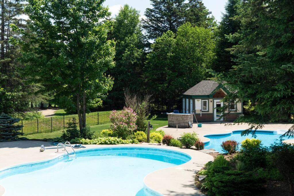 Apartment Townhouse In Tremblant *