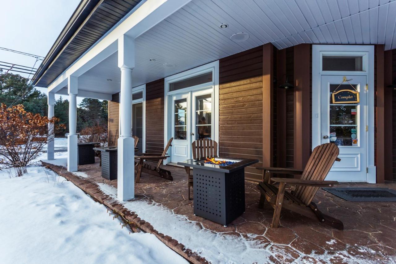 Le 900 Tremblant Cafe And Bistro Mont-Tremblant