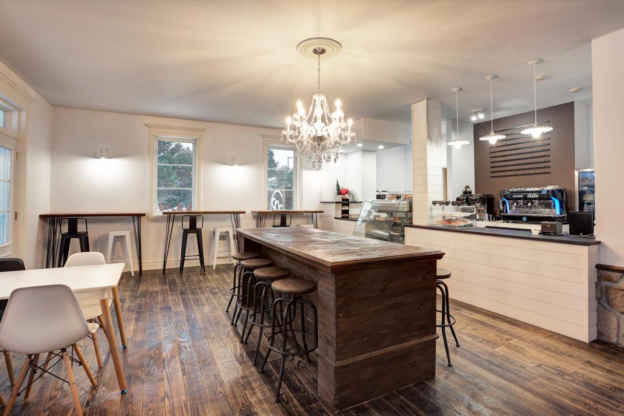 Le 900 Tremblant Cafe And Bistro * Mont-Tremblant
