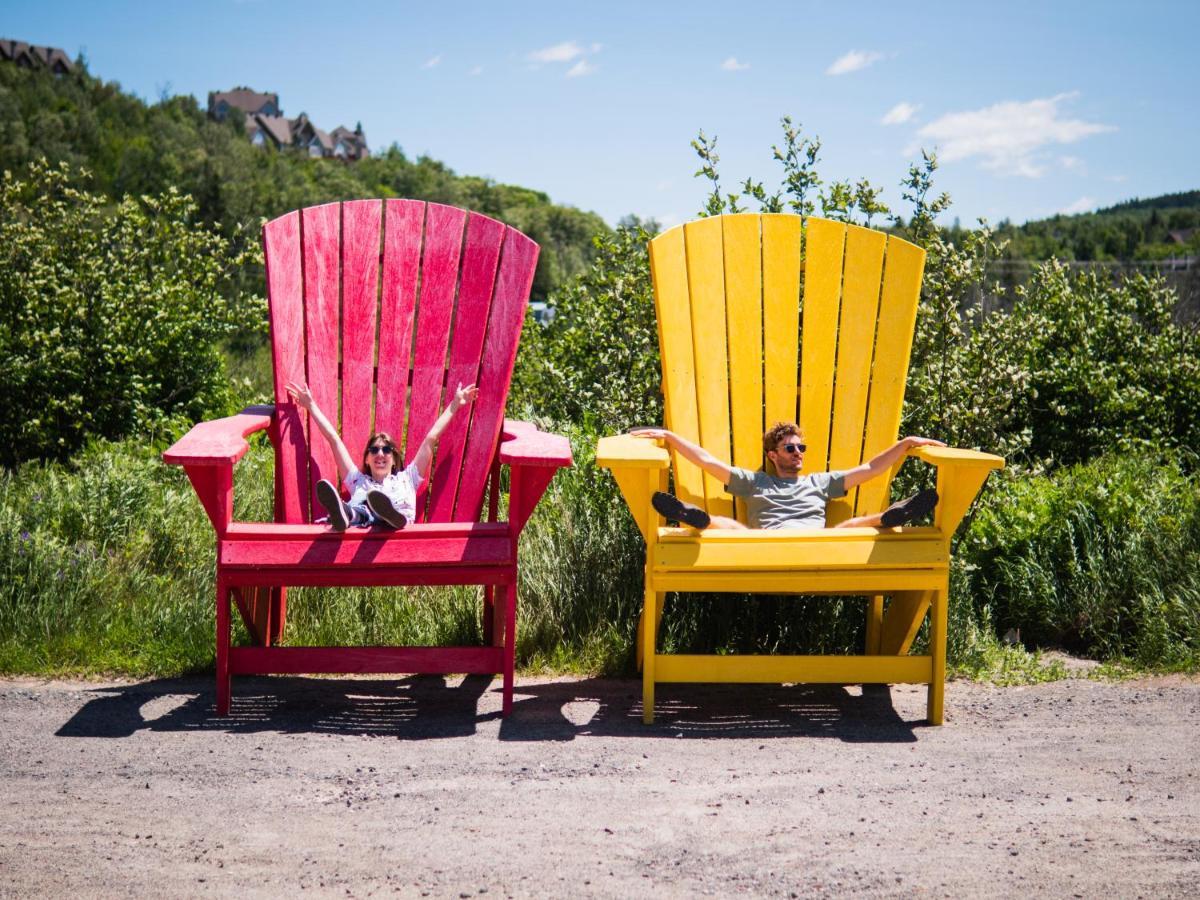 French Countryside Chic 2-bedroom Chalet Chalet Mont-Tremblant
