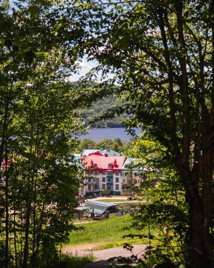 French Countryside Chic 2-bedroom Chalet Chalet Mont-Tremblant