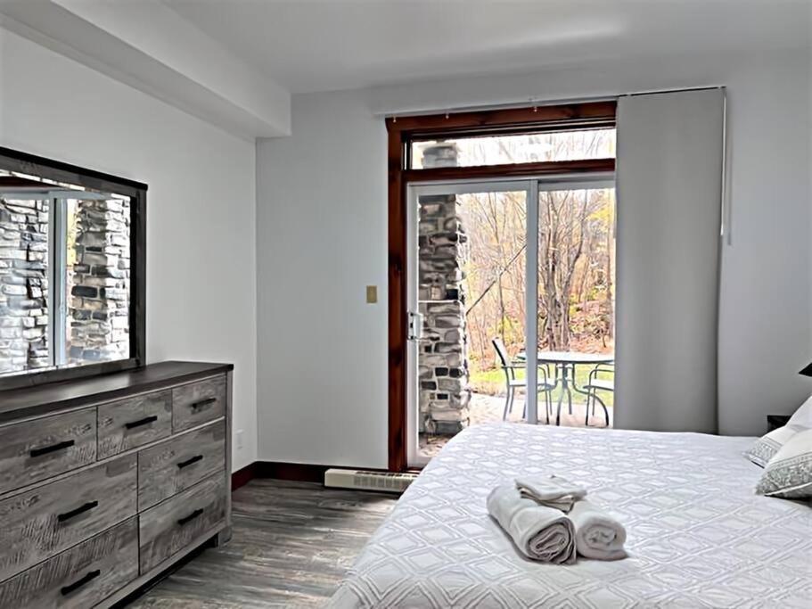 Tremblant Les Eaux 227-1 By Escapades Tremblant Apartment *