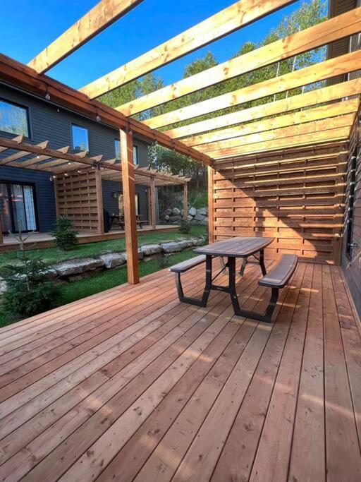 Jasmin Townhouse Moore, Holiday home *