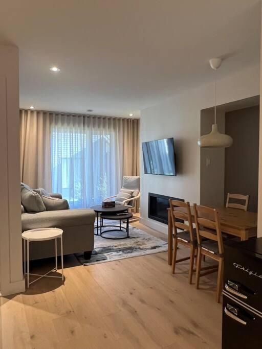 Jasmin Townhouse Moore, Holiday home Mont-Tremblant