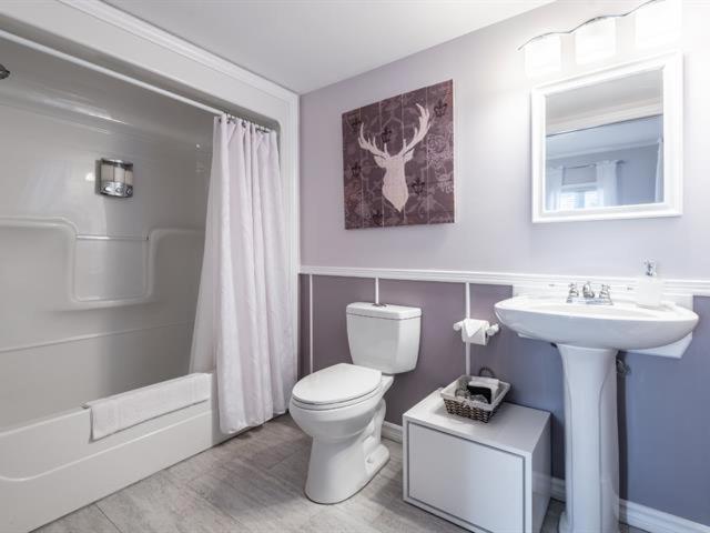 Bed & Breakfast Wildberry 4*