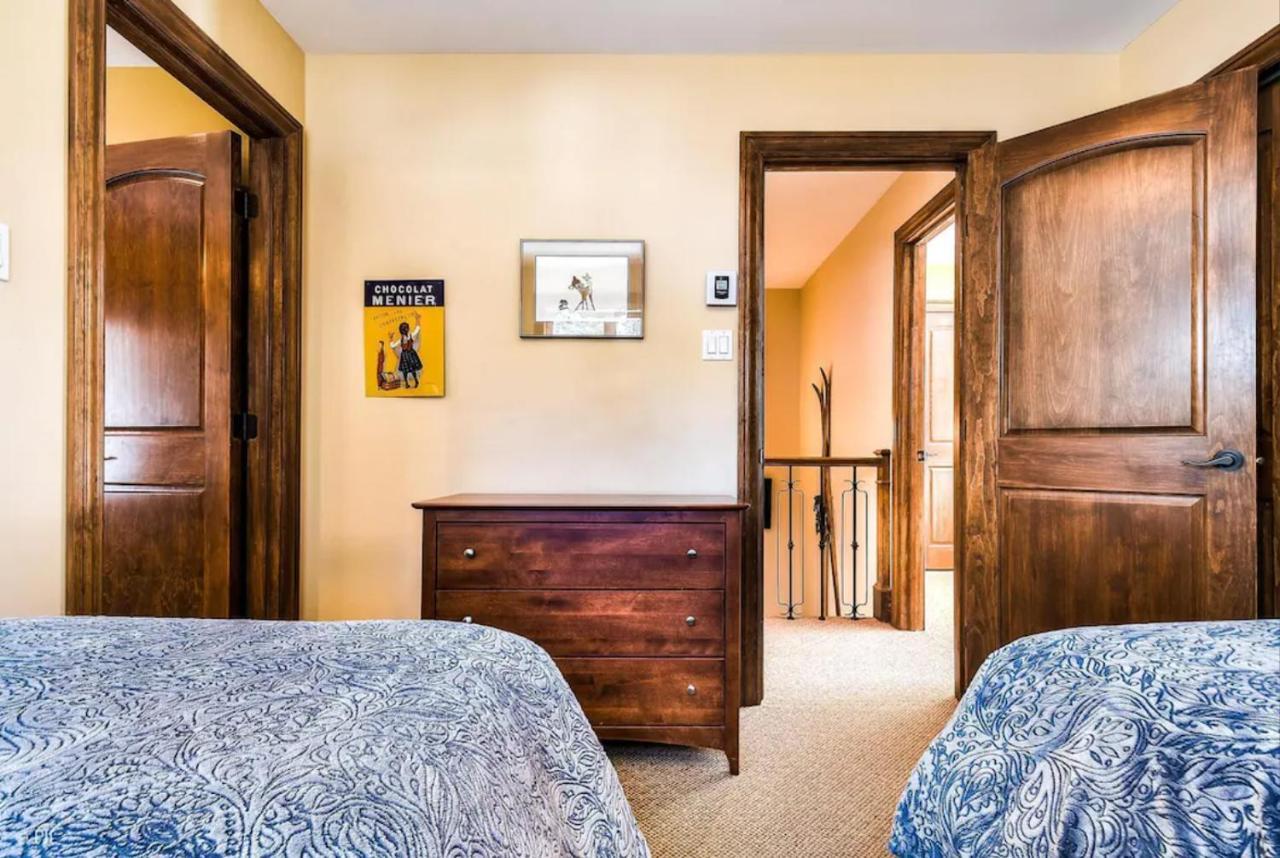 House On The Golf La Bte -10min To Tremblant 150 Holiday home Mont-Tremblant