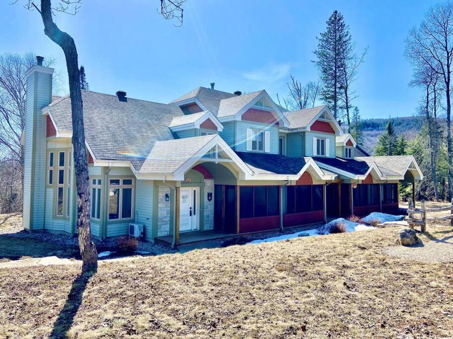 On Golf Near Bike Trail W/ 2 Bdrm 2 Bath Apartment