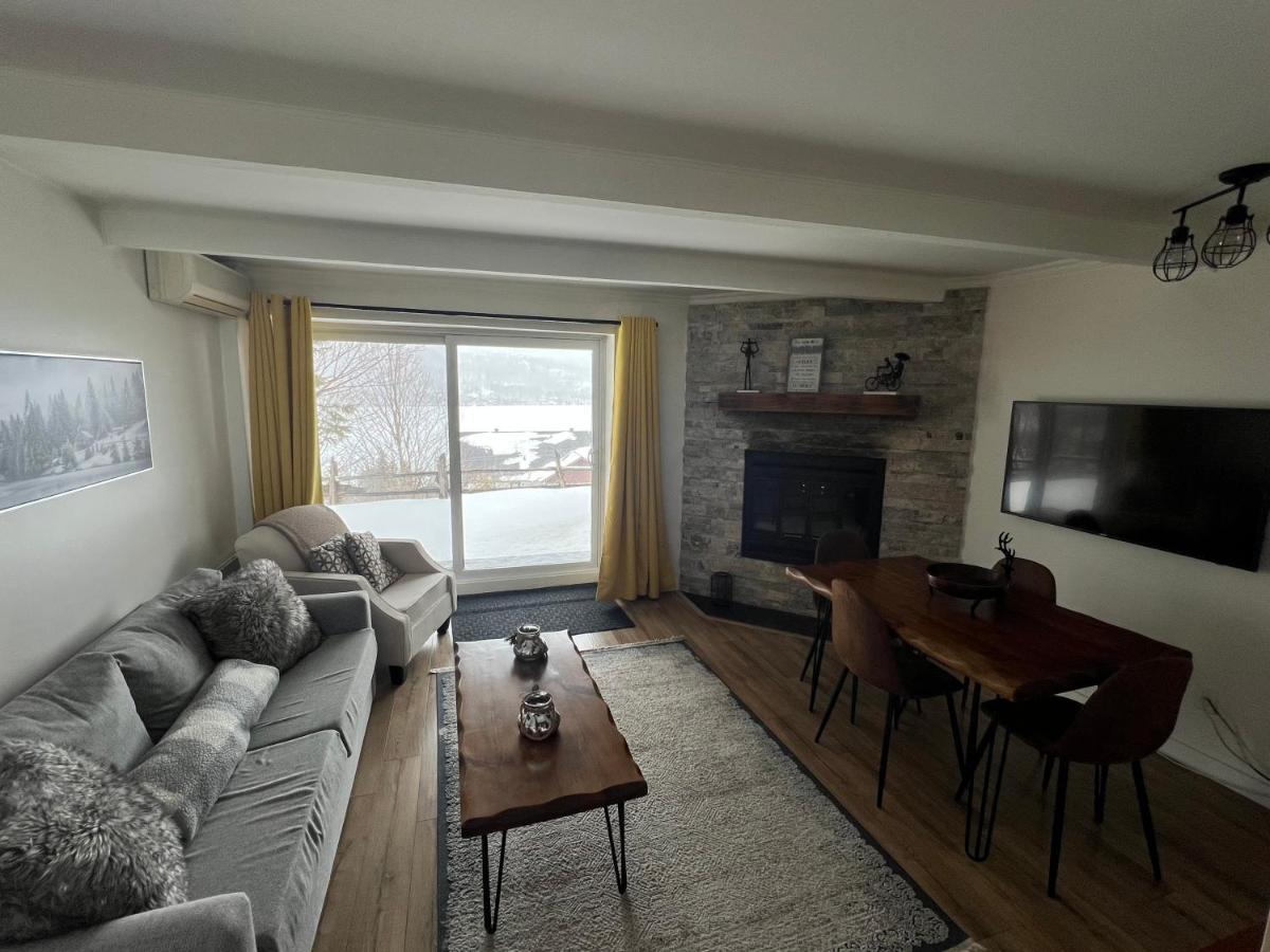 Apartment Front View On Lake Tremblant &mountain