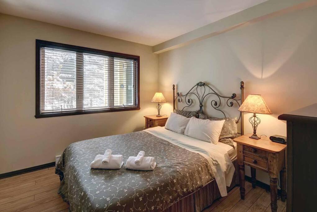 Holiday home Excellent Townhome On Golf Course W/3 Bdrm 2 Bath Mont-Tremblant