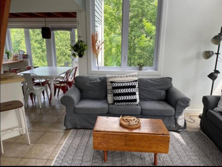 Apartment Tremblant Village Retreat!steps To Hill & Trails *