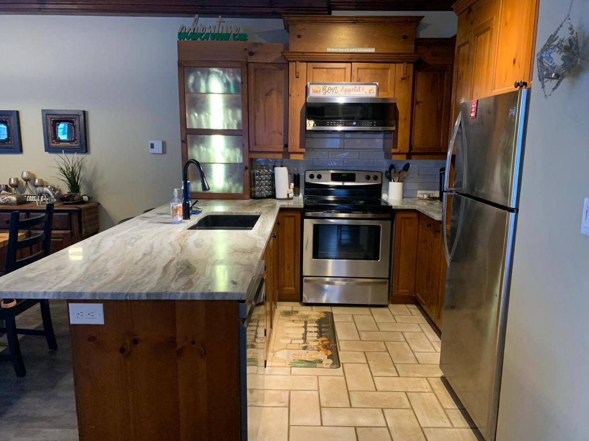 Luxurious Tremblant 2bd 2bth * Mont-Tremblant