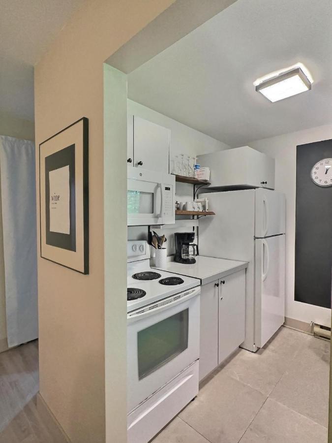 The Sunshine Apartment *