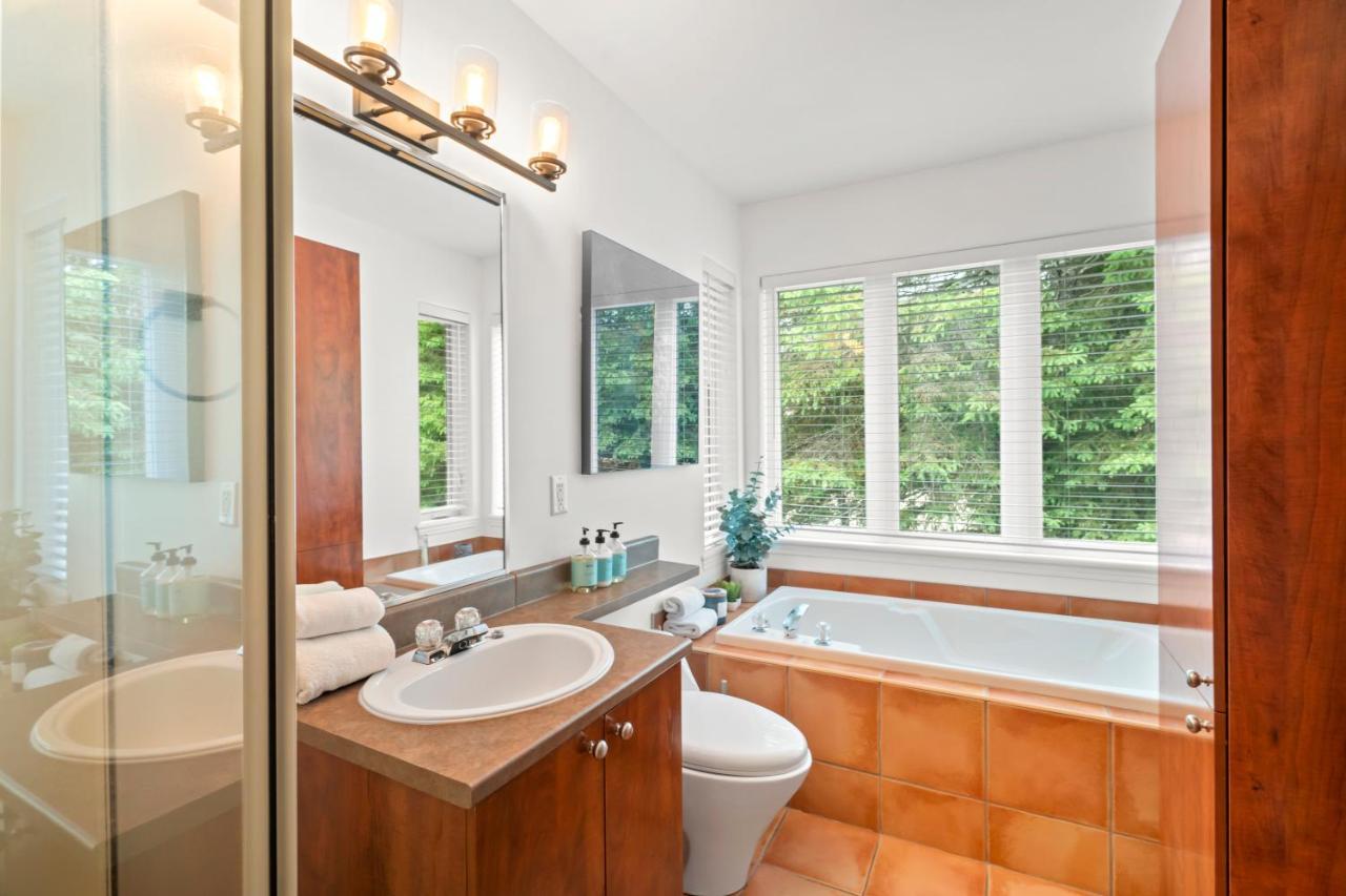 Modern Townhouse At L'aiglon - Close To Ski