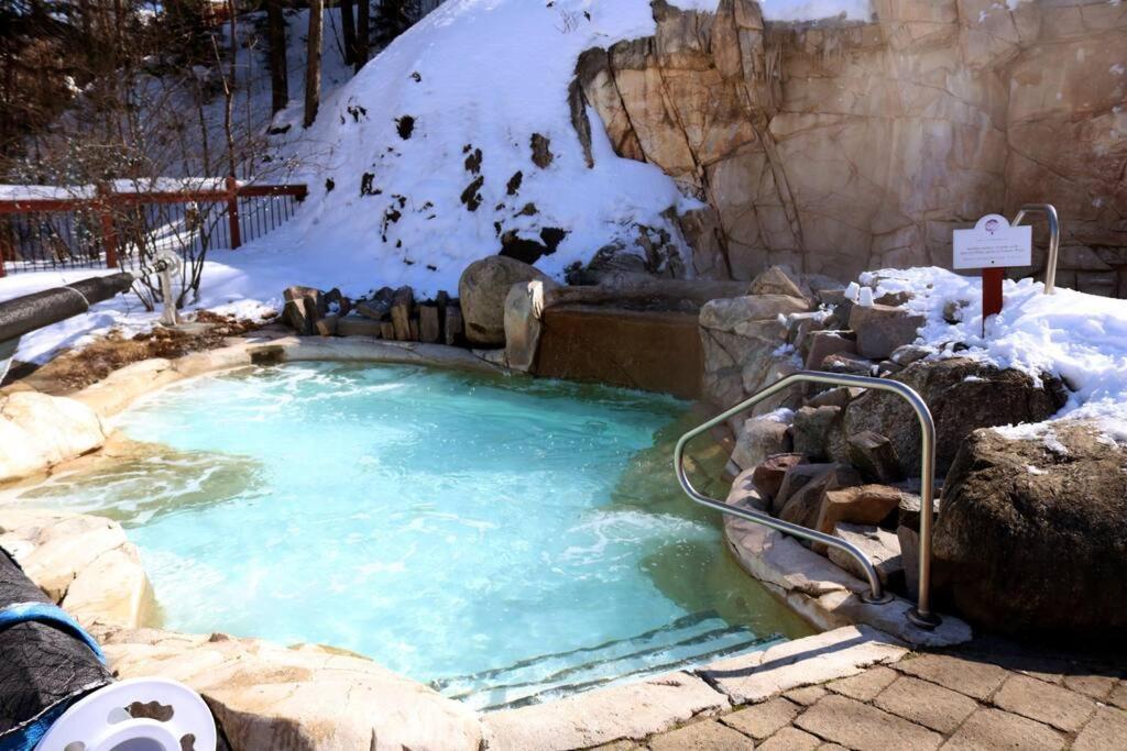 Tremblant Prestige - Les Eaux 227-5 Apartment