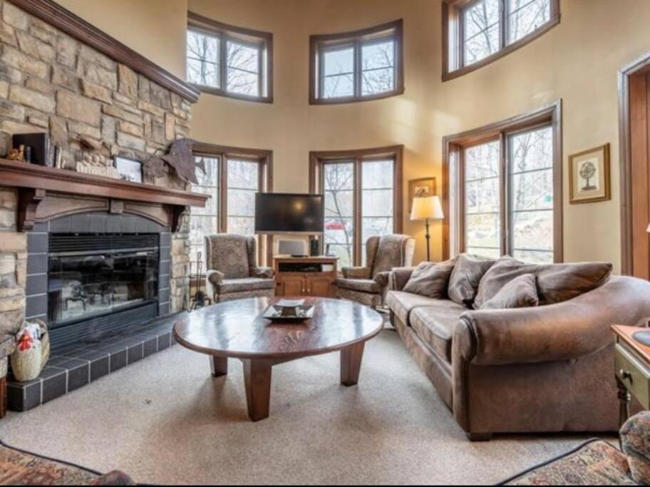 Tremblant Luxury Mountain Getaway