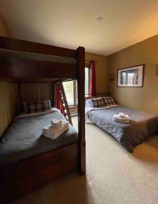 Apartment Tremblant Luxury Mountain Getaway Mont-Tremblant