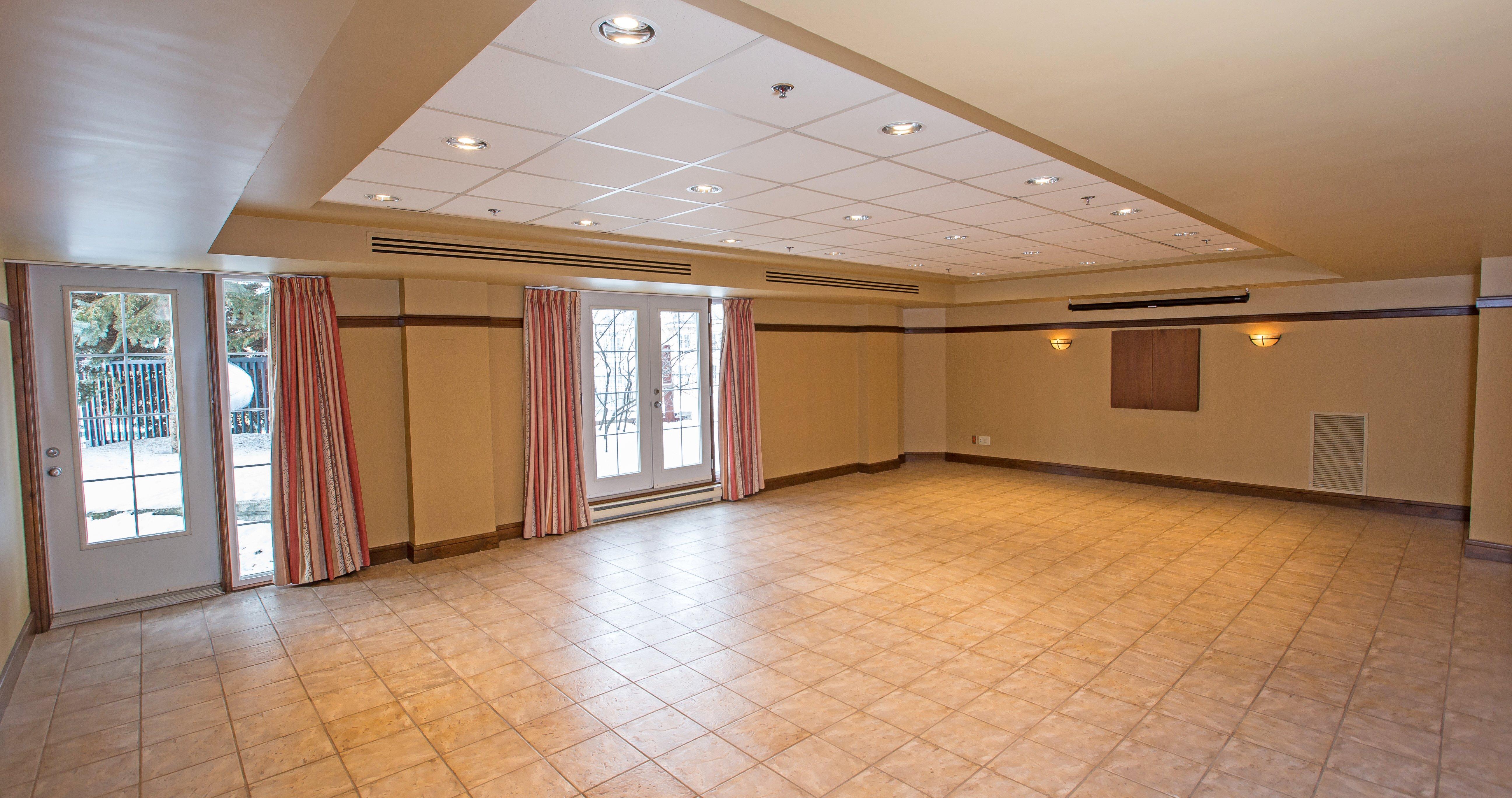 Resort Express & Tremblant By Ihg