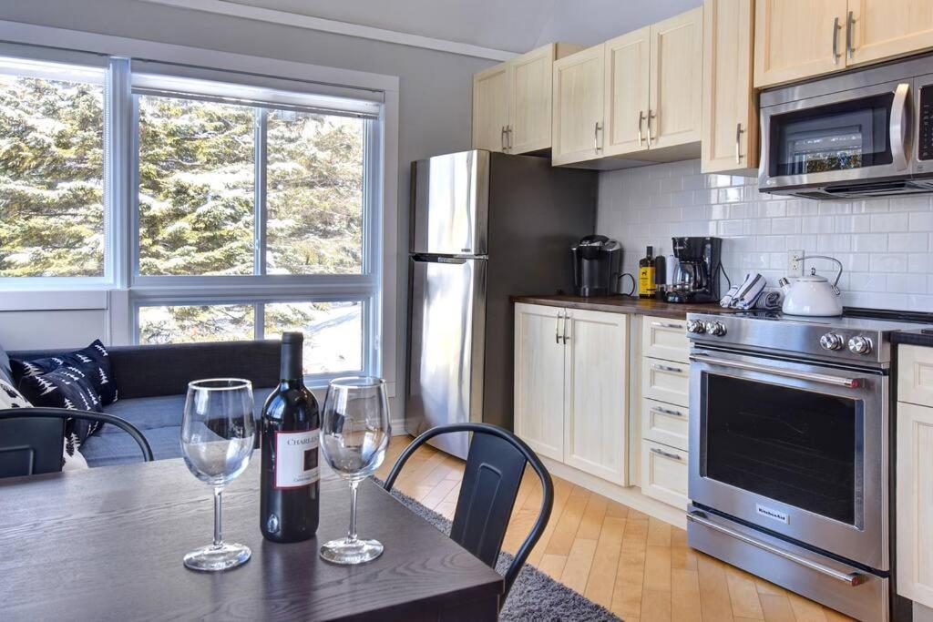 Cozy In The Tremblant Village * Mont-Tremblant