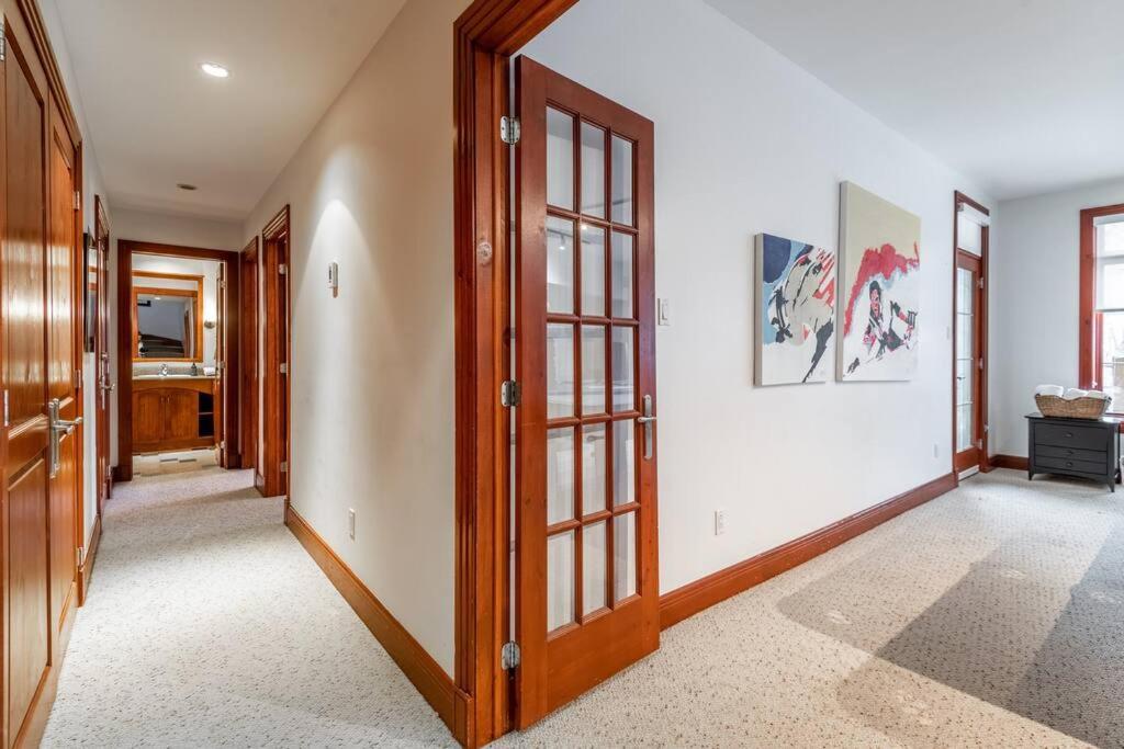 Chalet In/ski Out Luxury Tremblant *