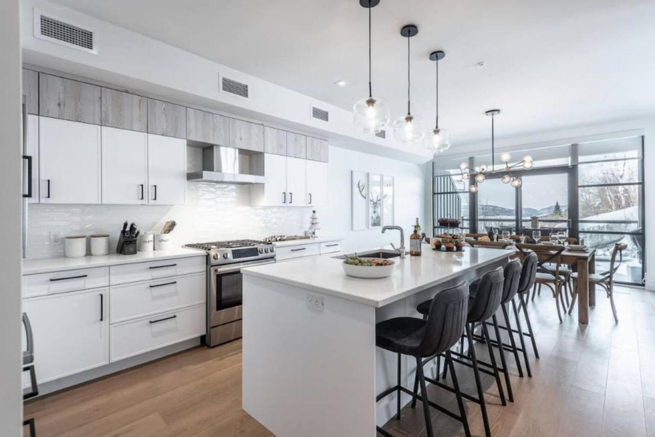 101 Horizon - 3 Bdrs Tremblant Ski In Out Plus Spa & Sauna *