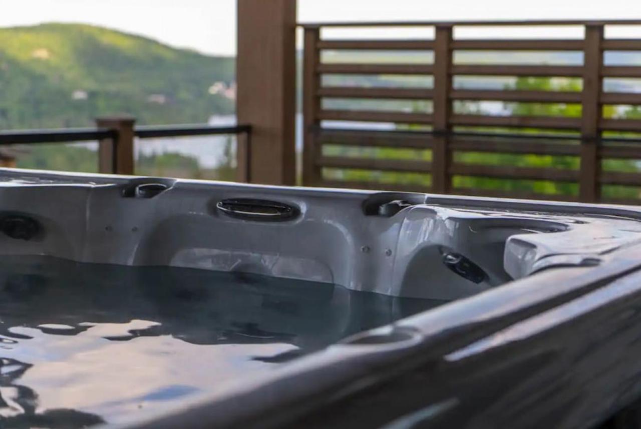 101 Horizon - 3 Bdrs Tremblant Ski In Out Plus Spa & Sauna Holiday home Mont-Tremblant