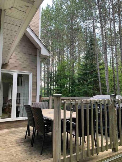 Cozy Chalet In The Forest * Mont-Tremblant