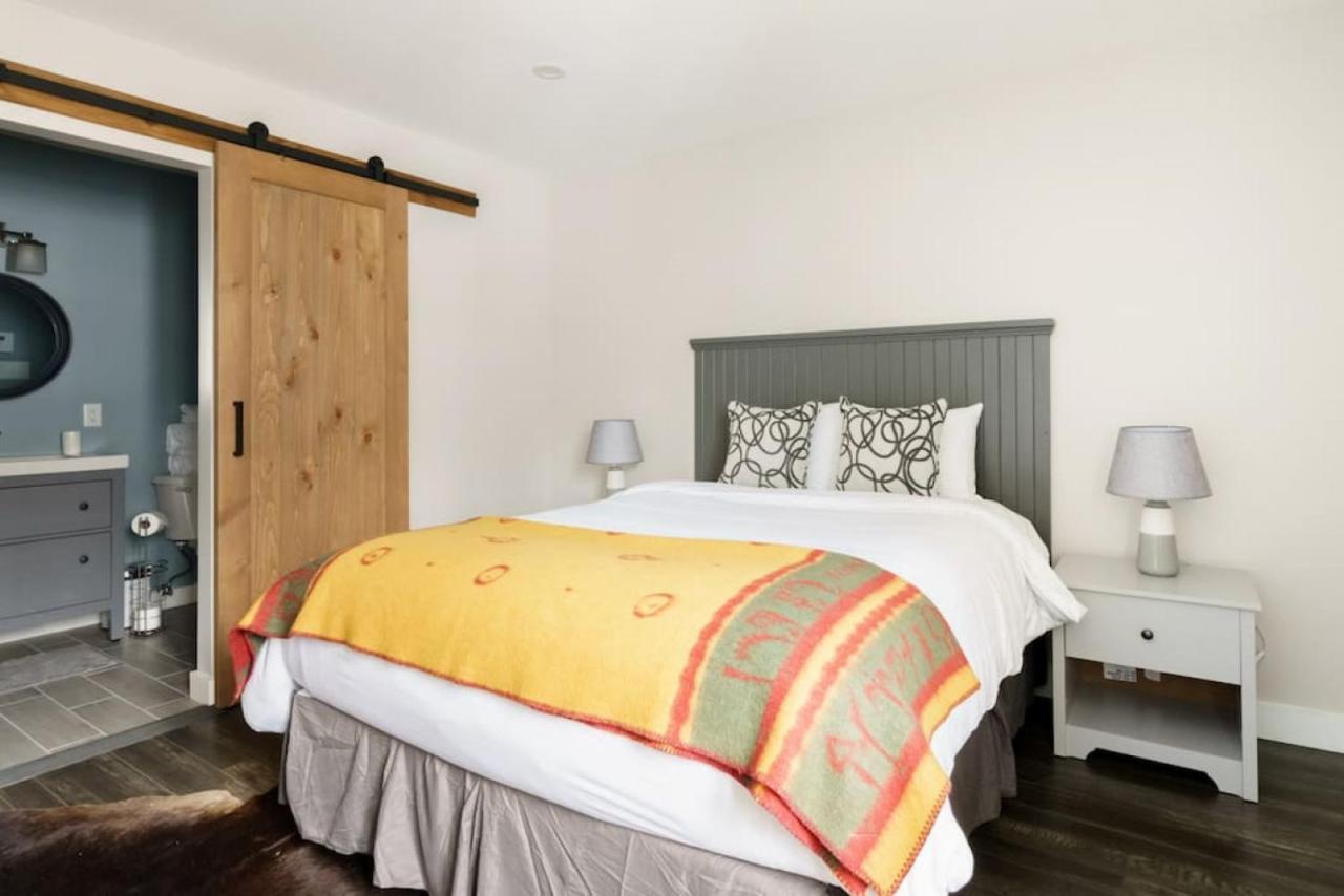 Luxury With Rustic Minimalist Style *