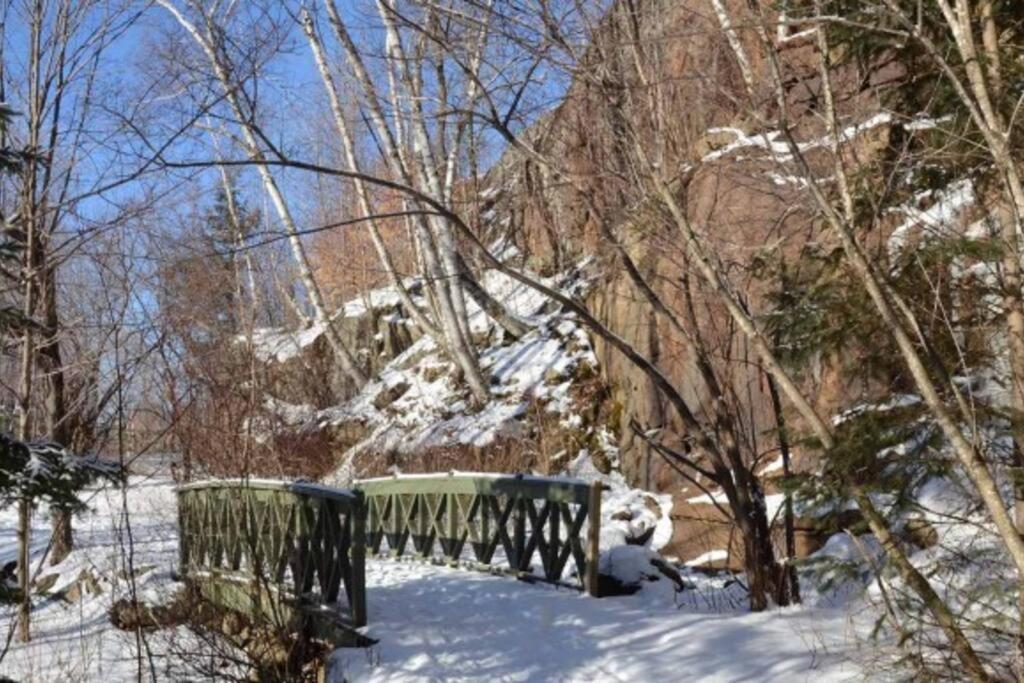 Chalet Plateau B - *