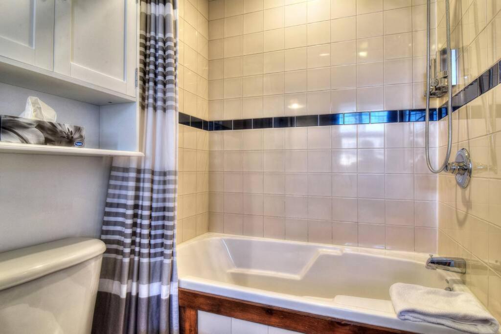 Tremblant-les-eaux C1 Chalet *