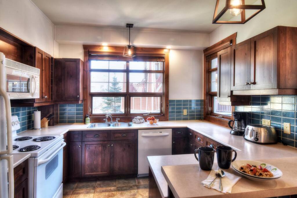 Tremblant-les-eaux C1 Chalet