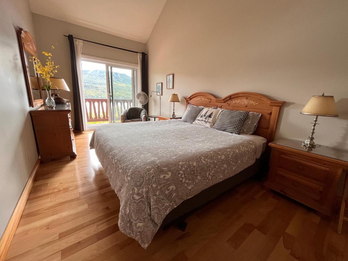 Cozy 2 Bedrooms With Stunning Tremblant Mountain And Lakeview Mont-Tremblant