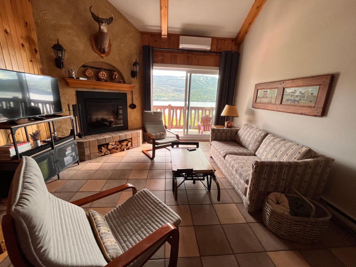 Cozy 2 Bedrooms With Stunning Tremblant Mountain And Lakeview * Mont-Tremblant