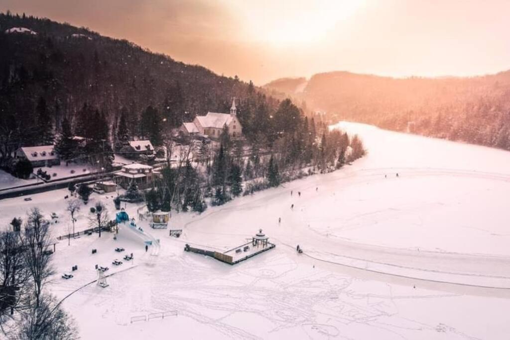 Laoe Tremblant - View Mont-Tremblant