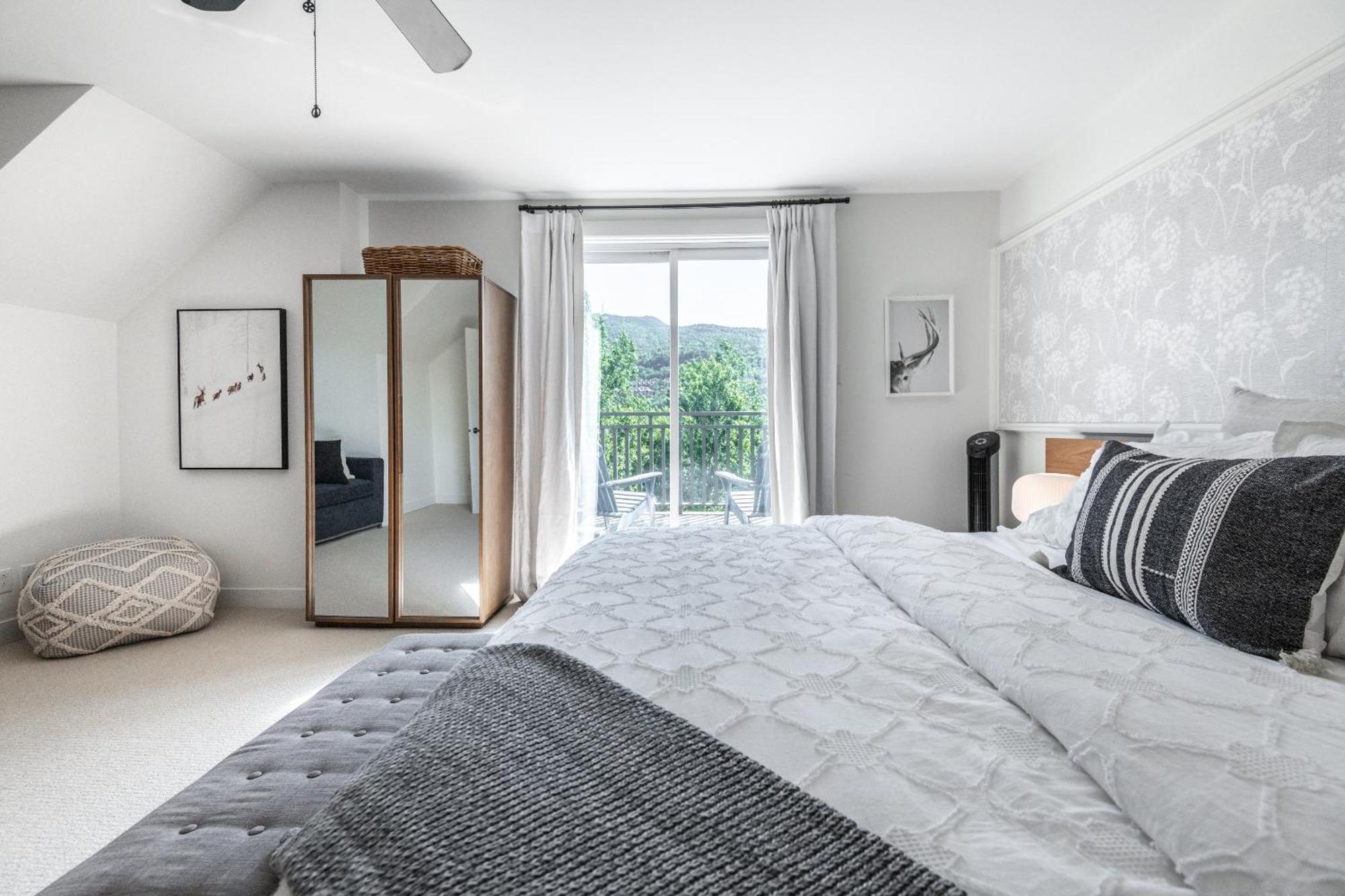 Tremblant Prestige - Les Eaux 227-3 *
