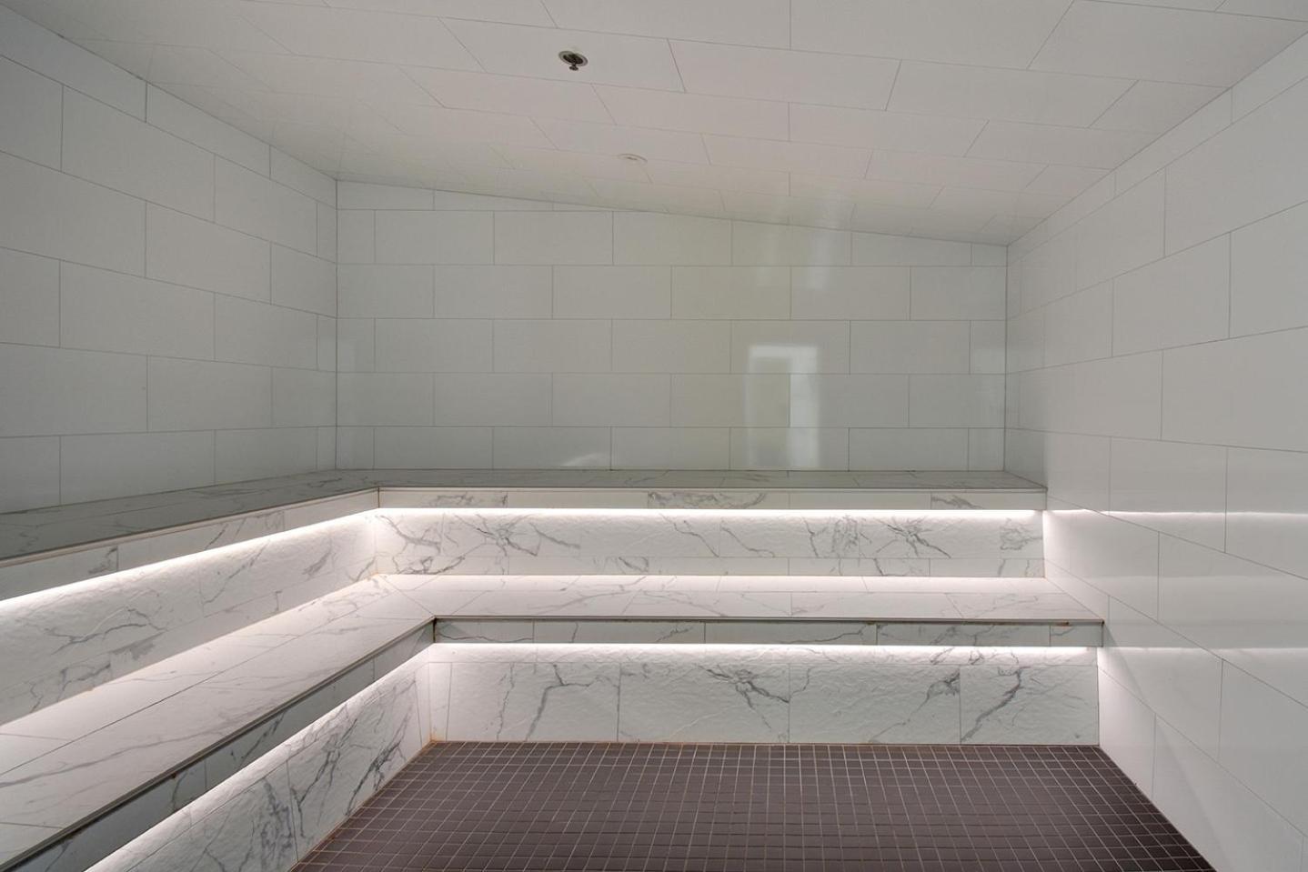 Tremblant Prestige - Les Eaux 215-8 Apartment