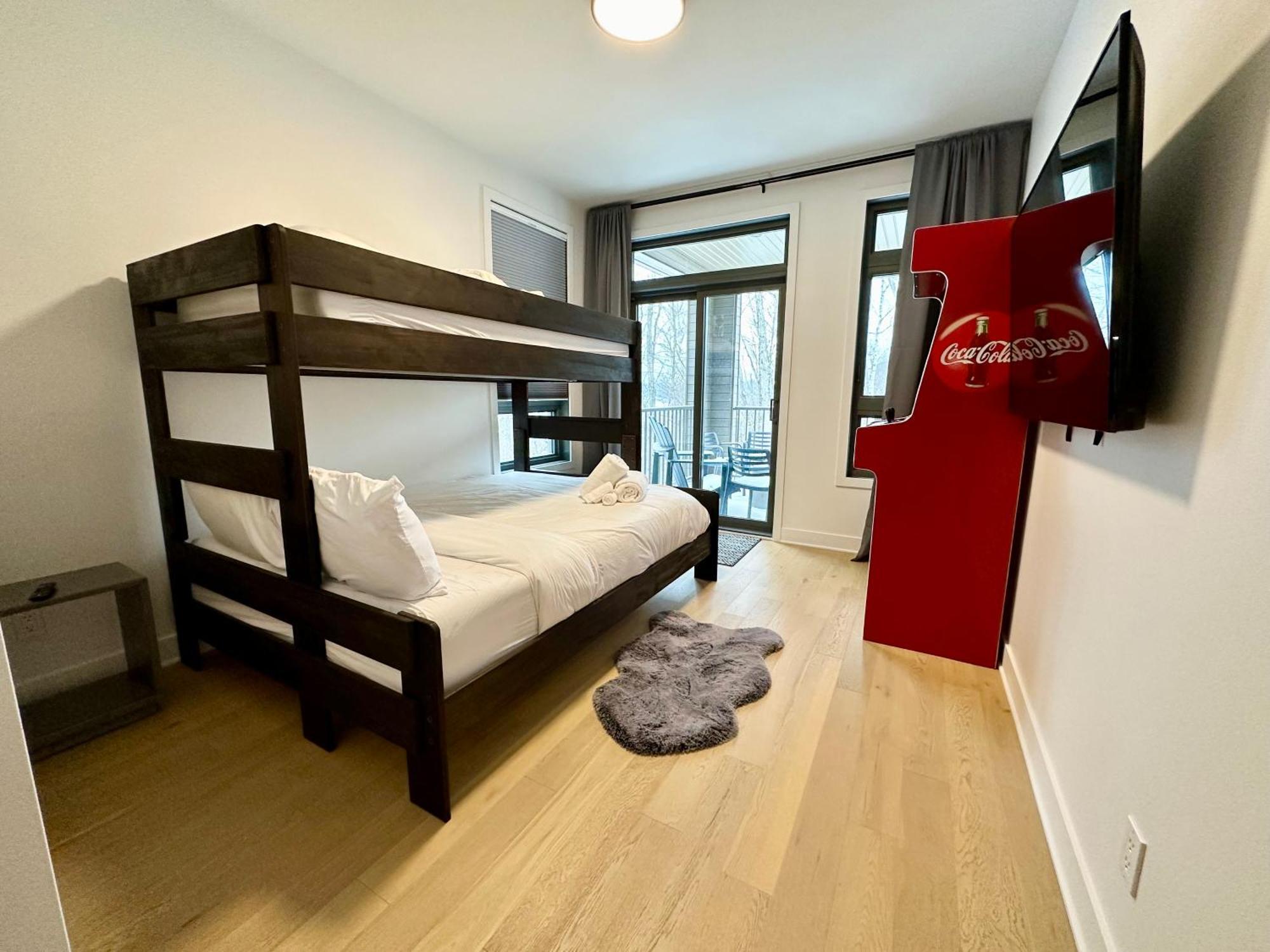 Tremblant Luxe 3br Pet-friendly, Entertainment! Apartment Mont-Tremblant