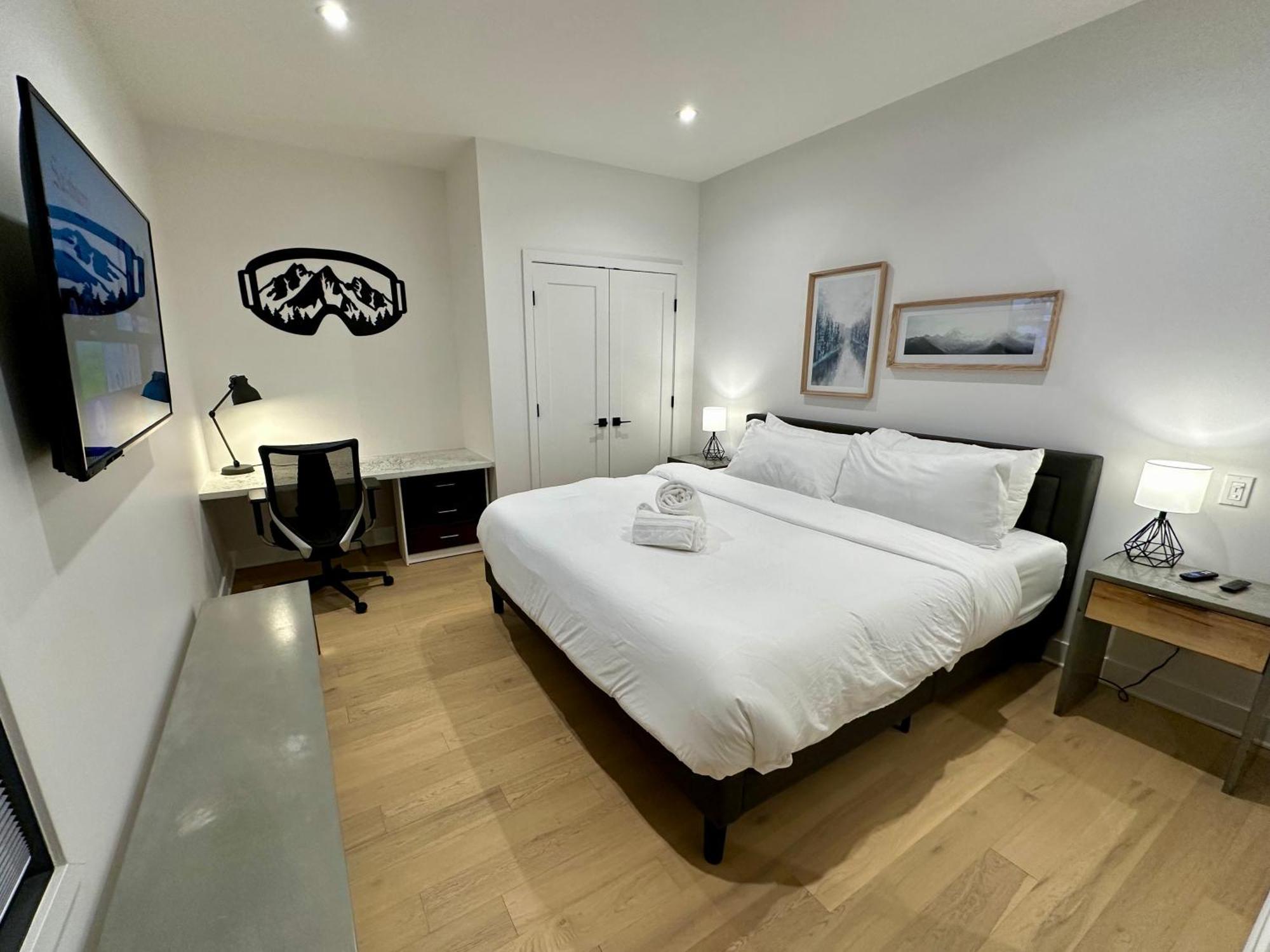 Apartment Tremblant Luxe 3br Pet-friendly, Entertainment! Mont-Tremblant