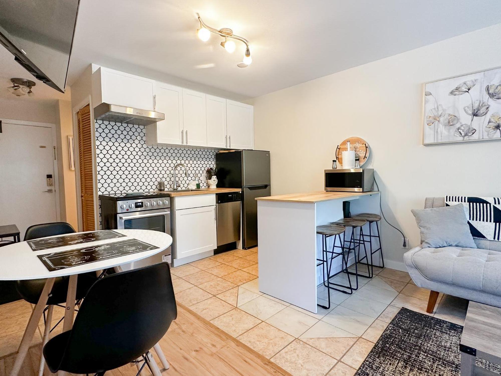 Apartment The Alpine Nest - 3 Beds - 4 Guests - Free Parking - Pool