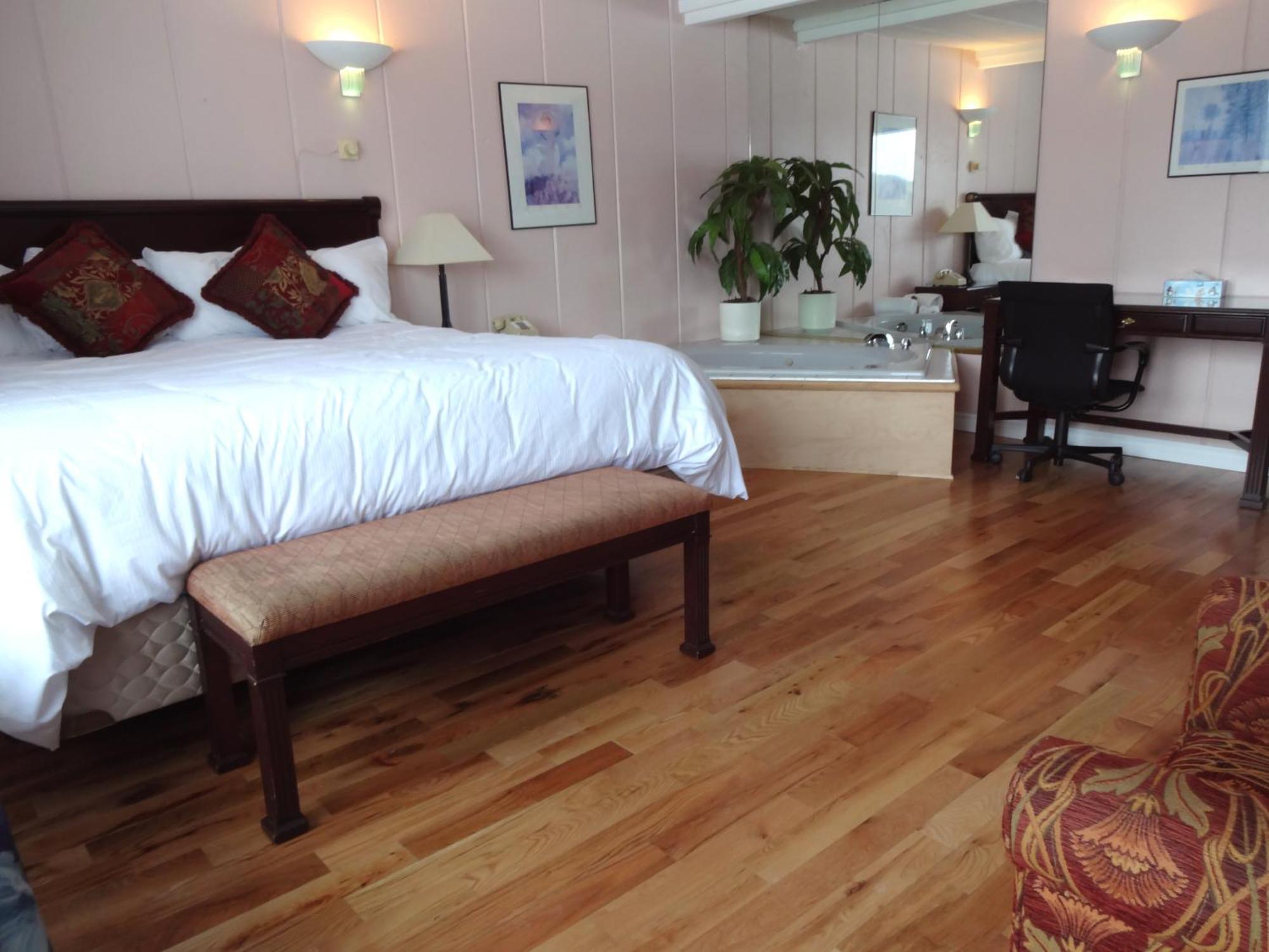 Hotel Tremblant 2*
