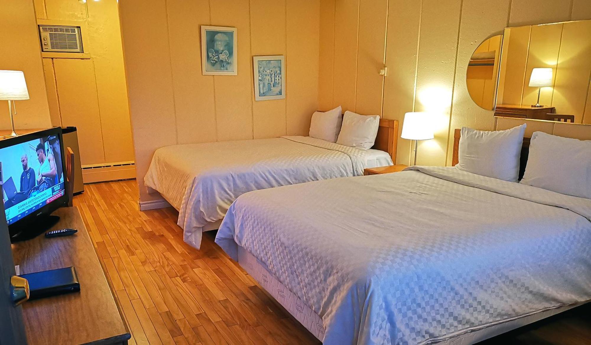 Tremblant Hotel 2*