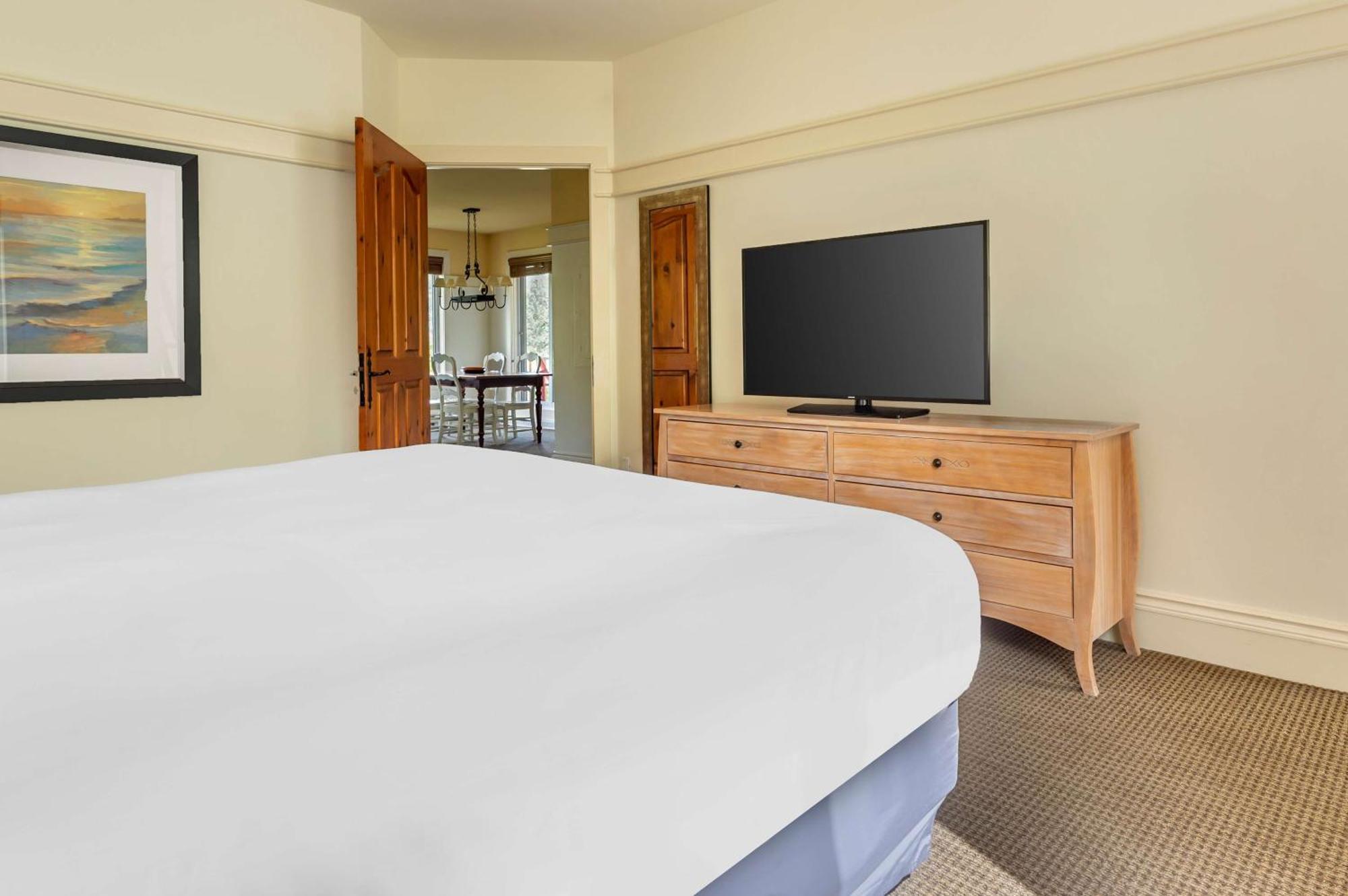 Resort Hilton Grand Vacations Club Tremblant Canada