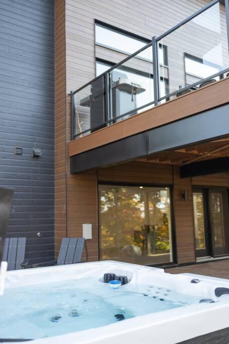 Chalet New Family For 12 People And Tremblant Mont-Tremblant